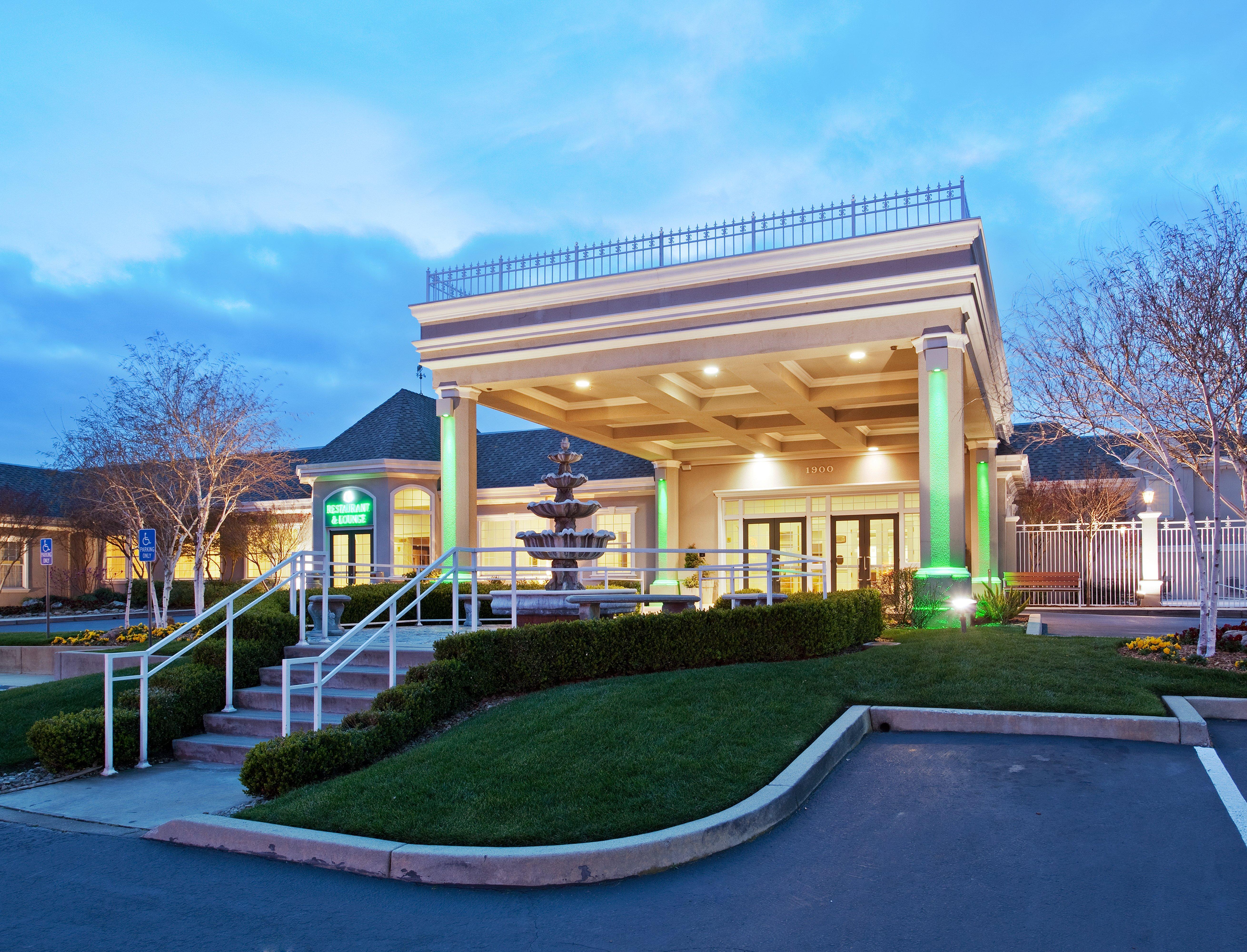 Holiday Inn Redding, An Ihg Hotel Exterior foto